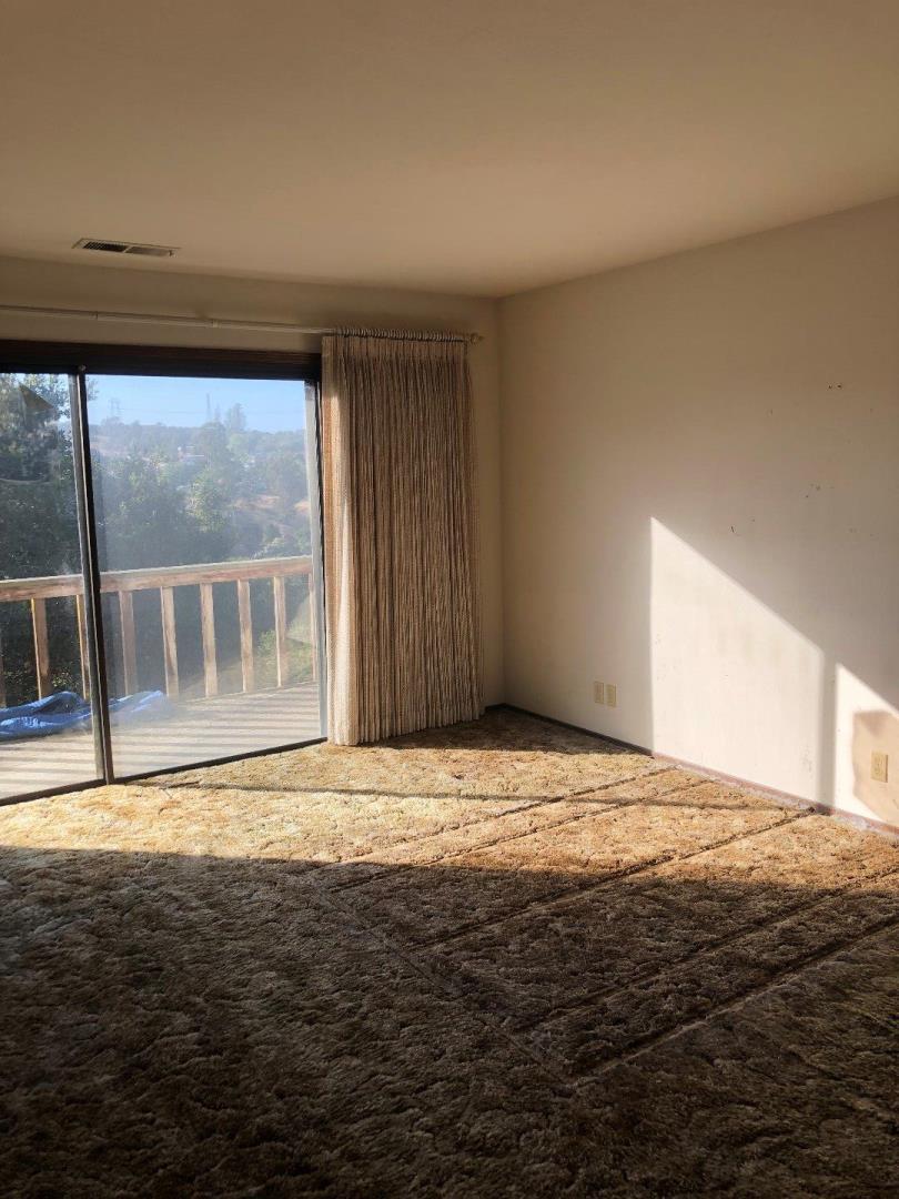 18020 Cross Road Salinas, CA 93907 - Photo 9 of 9 Gallery Image 9
