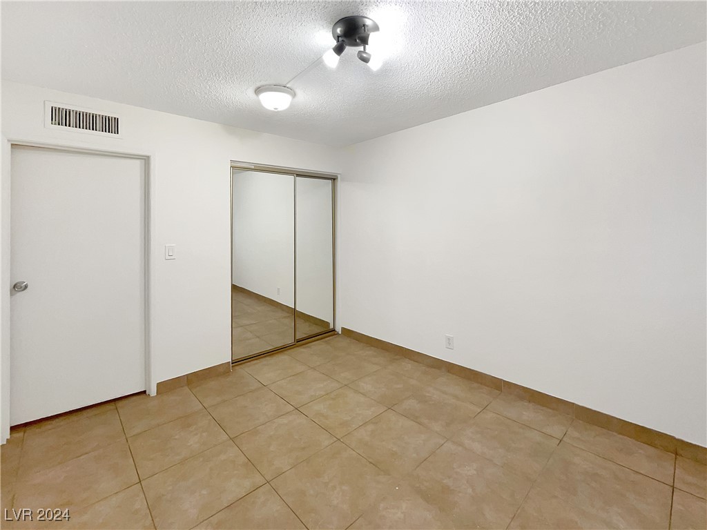 356 East Desert Inn Road, Unit 109 Las Vegas, NV 89109 - Photo 15 of 29 Gallery Image 15