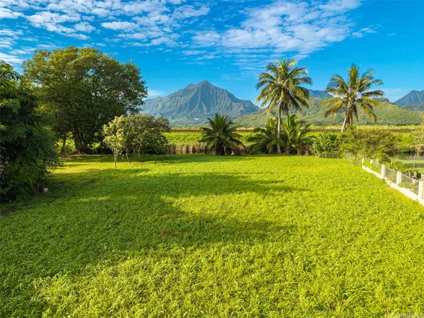 $599,000 | 221 Kihapai Street, Unit 1, Kailua, HI 96734