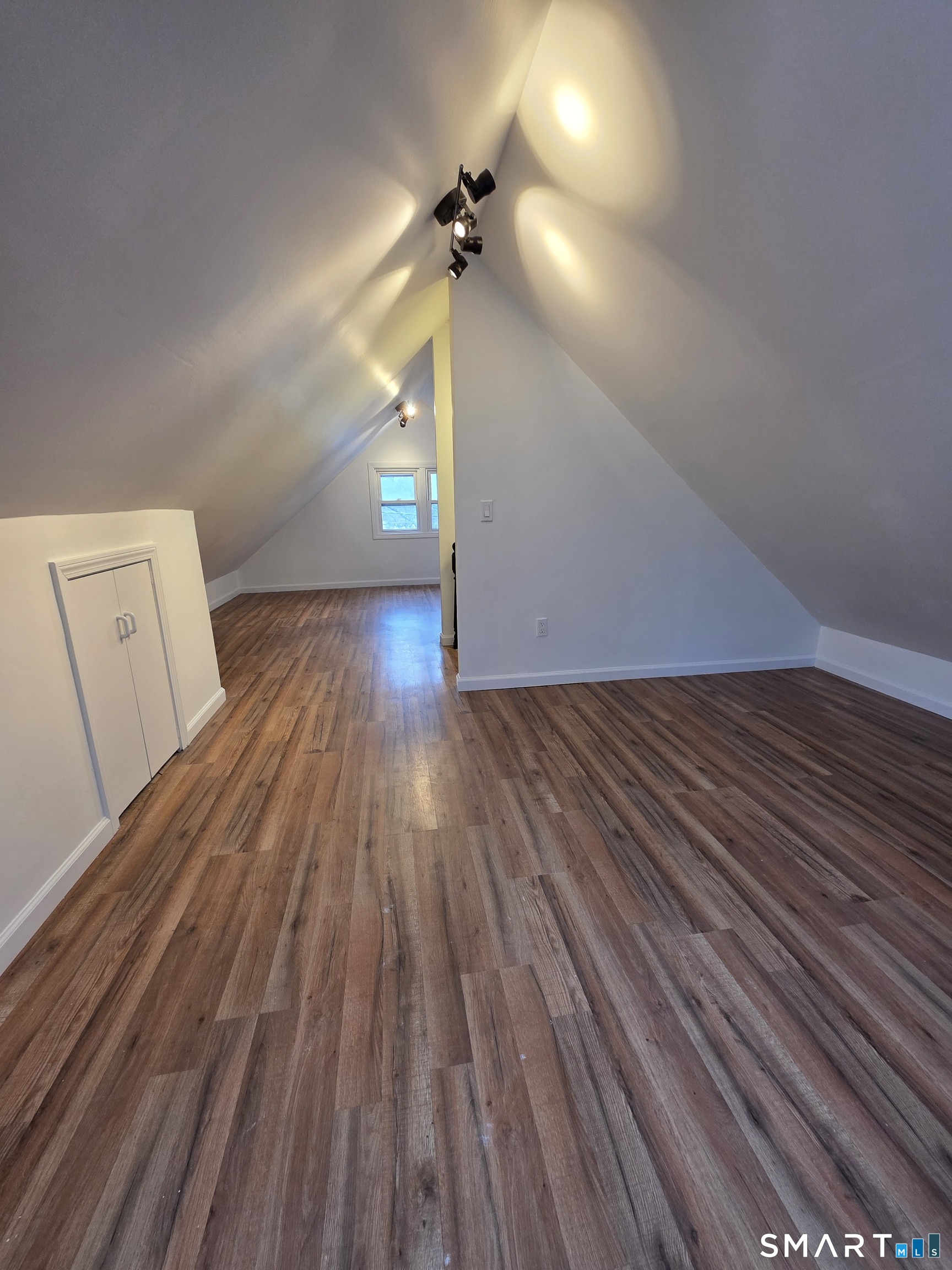 784 Howe Avenue Shelton, CT 06484 - Photo 12 of 16