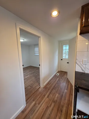 $3,000 | 784 Howe Avenue, Shelton, CT 06484