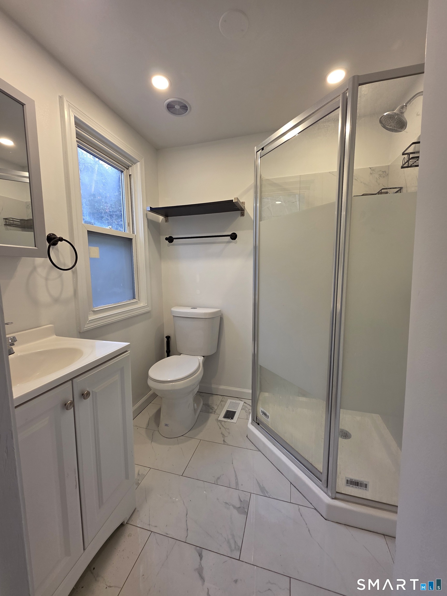 784 Howe Avenue Shelton, CT 06484 - Photo 7 of 16