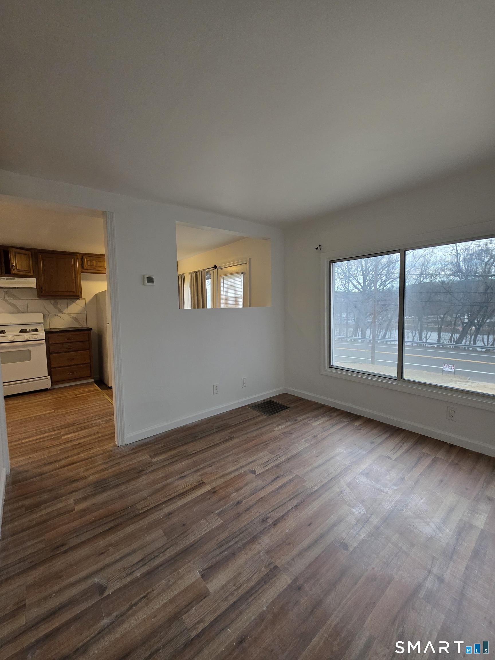 784 Howe Avenue Shelton, CT 06484 - Photo 10 of 16