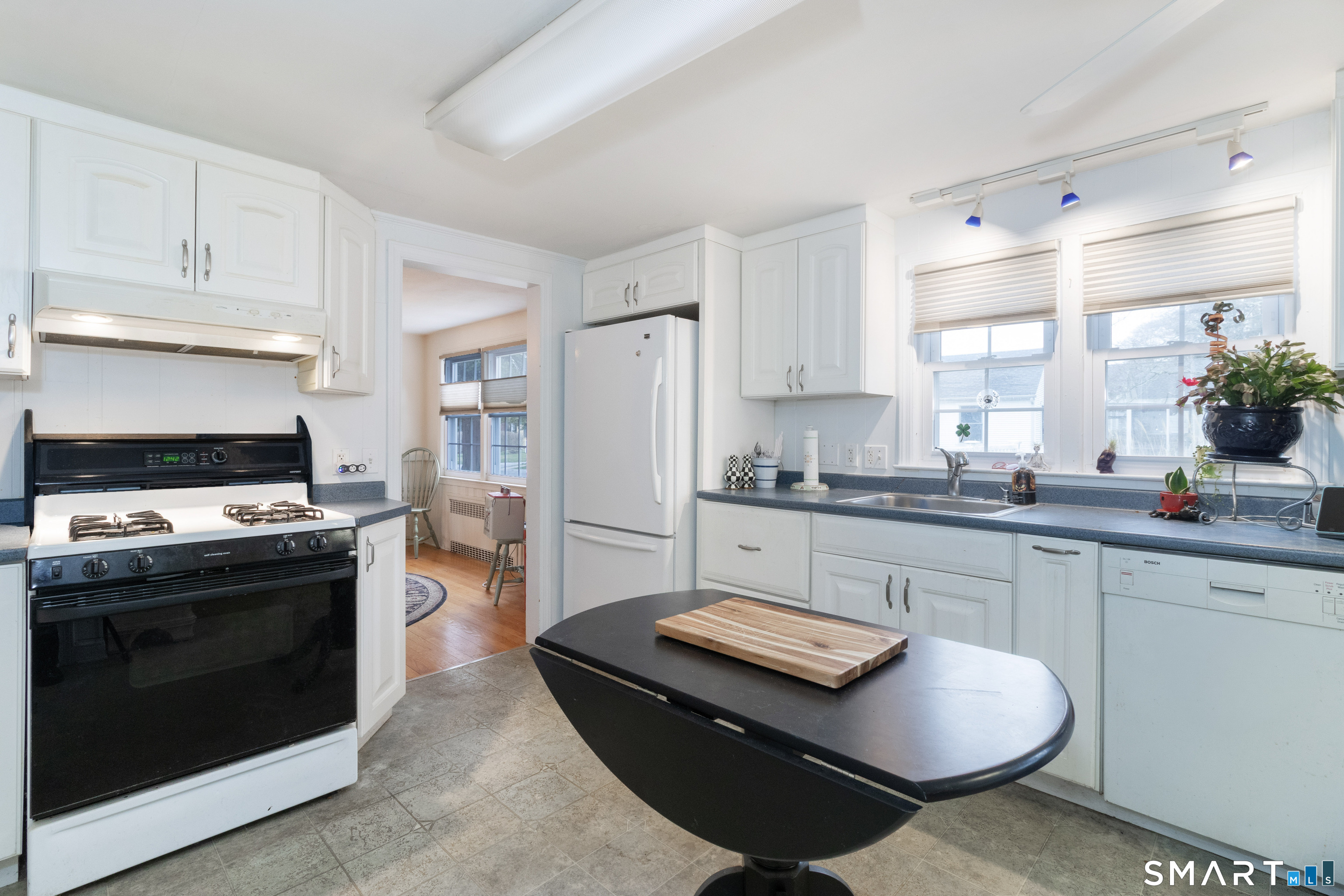 3 Birch Street Old Saybrook, CT 06475 - Photo 17 of 25