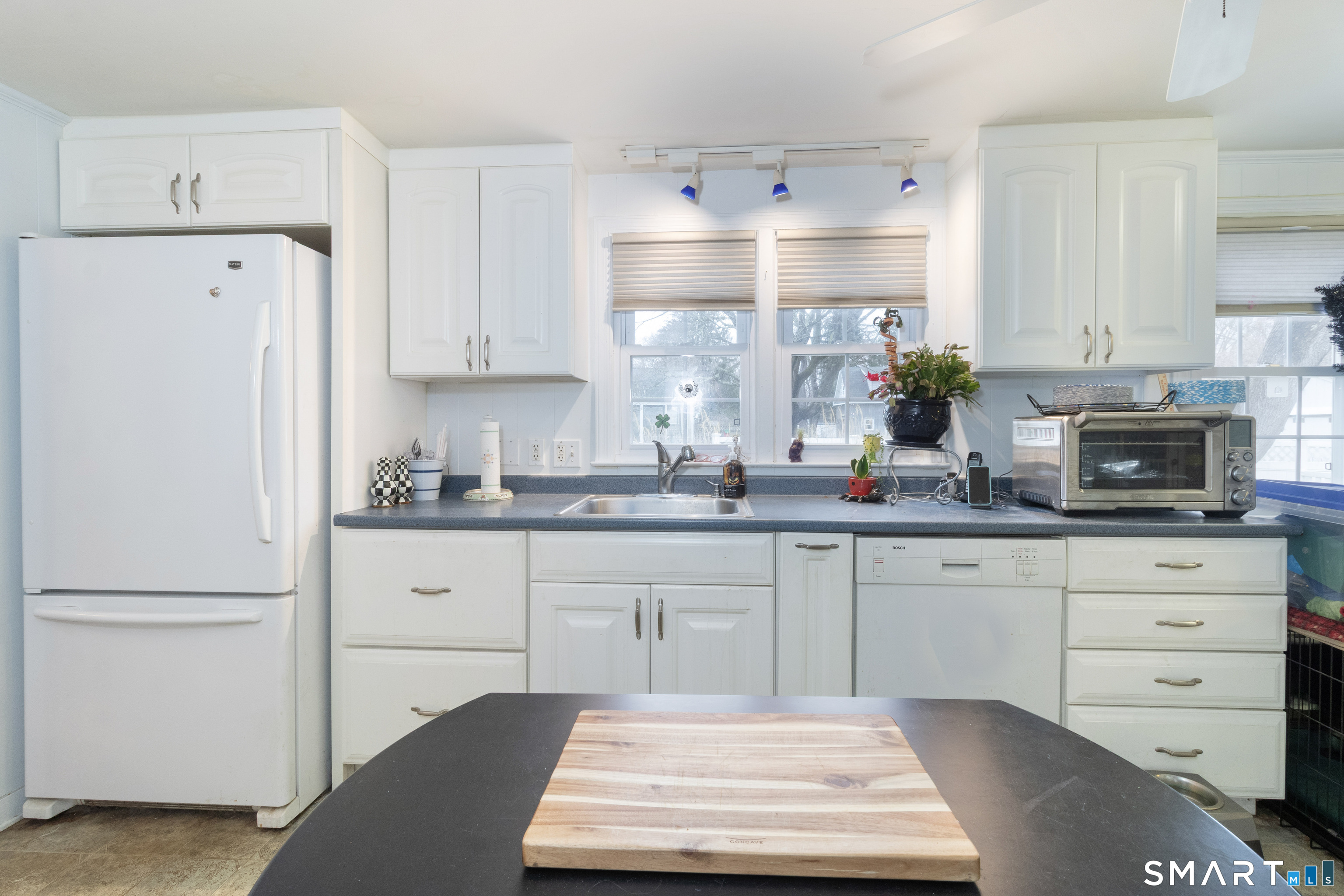 3 Birch Street Old Saybrook, CT 06475 - Photo 8 of 25