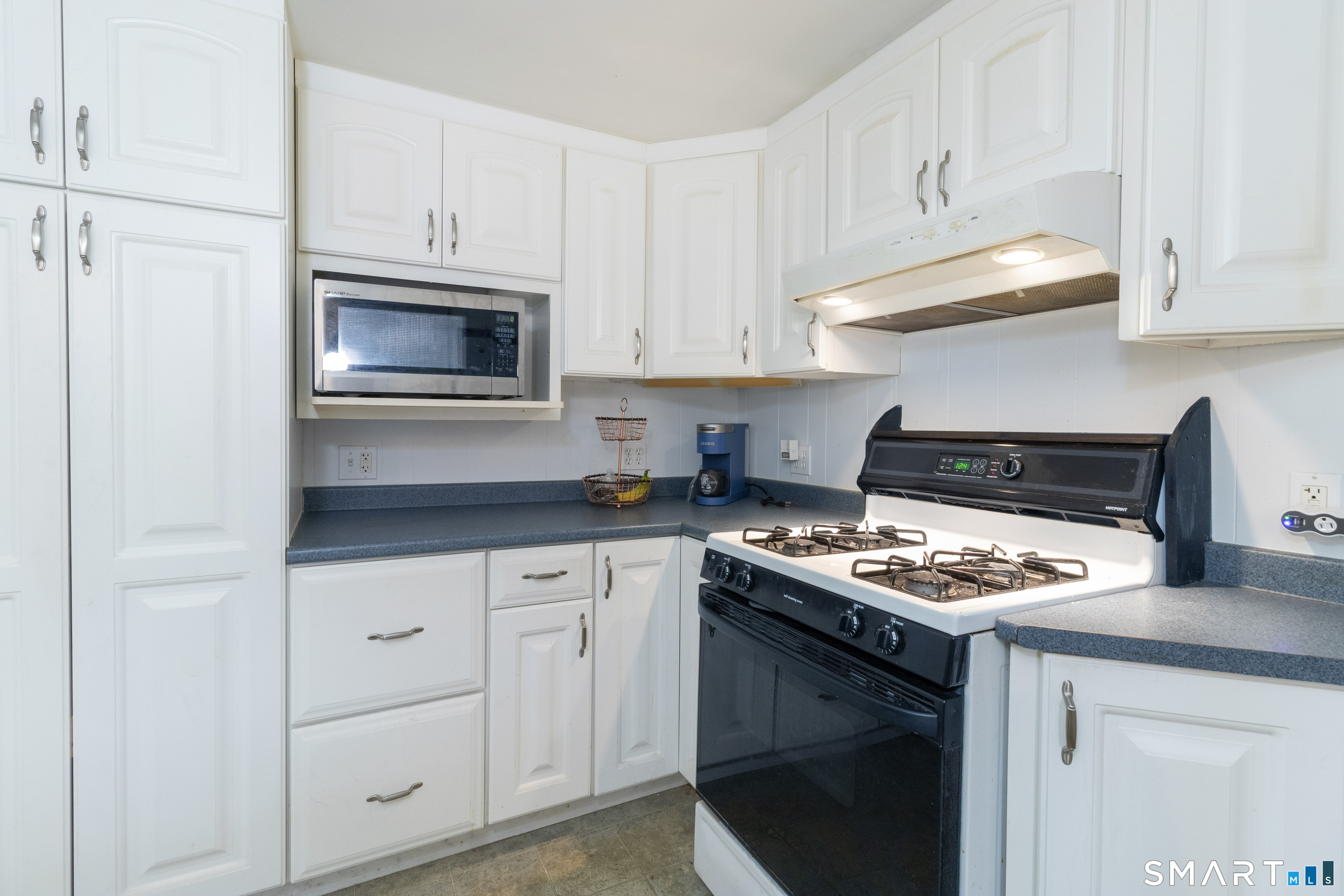 3 Birch Street Old Saybrook, CT 06475 - Photo 9 of 25