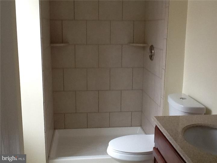 413 Inverness Road Williamstown, NJ 08094 - Photo 15 of 18 Bathroom