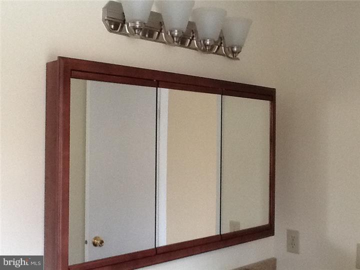 413 Inverness Road Williamstown, NJ 08094 - Photo 16 of 18 Bathroom