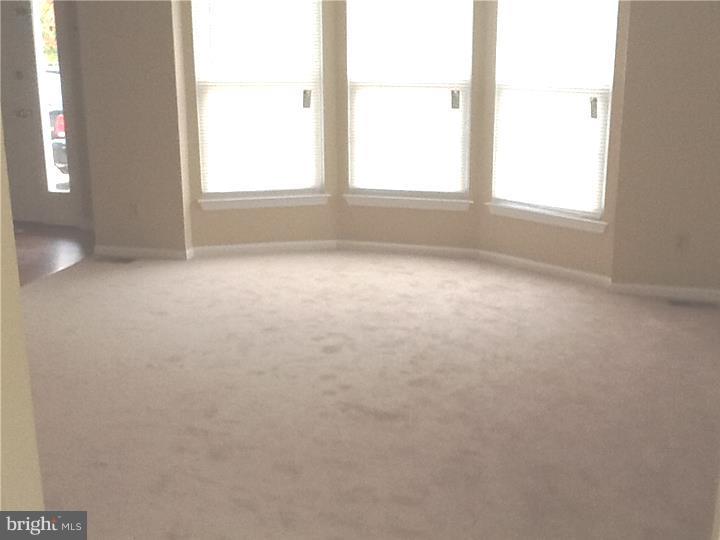 413 Inverness Road Williamstown, NJ 08094 - Photo 7 of 18 Living Room