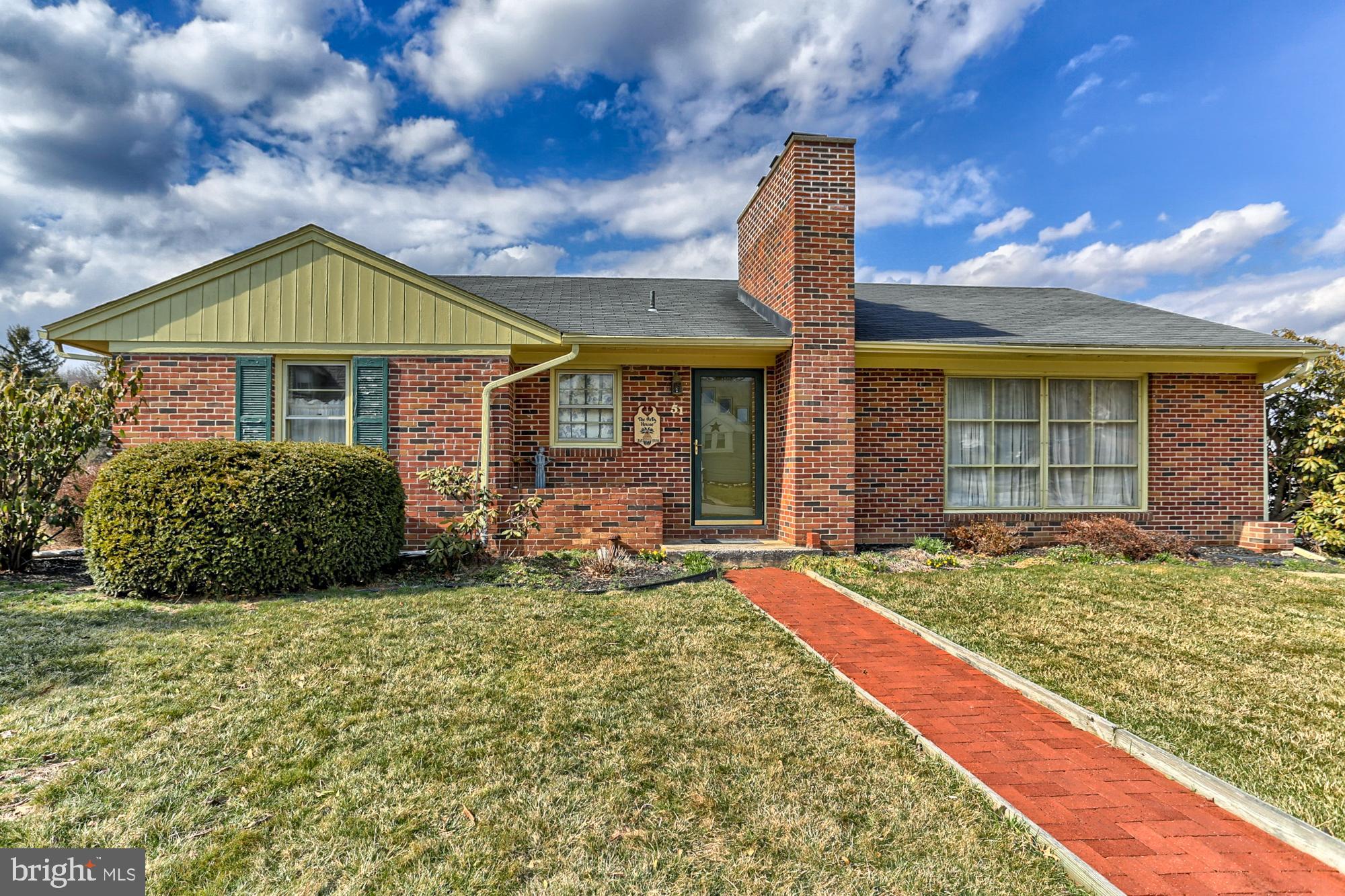 51 West Hoke Street Spring Grove, PA 17362 - Photo 1 of 41 Gallery Image 1