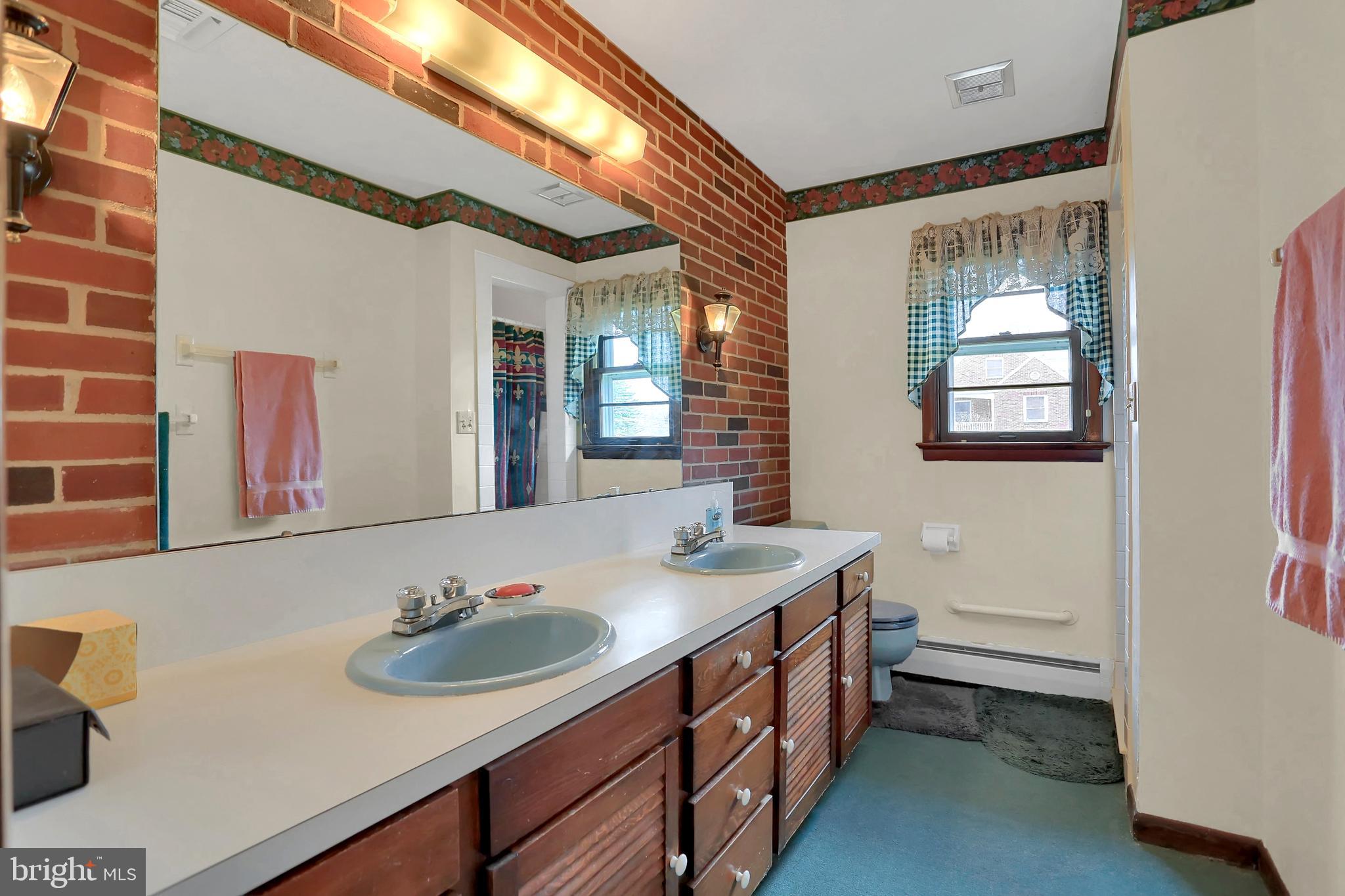51 West Hoke Street Spring Grove, PA 17362 - Photo 19 of 41 Gallery Image 19