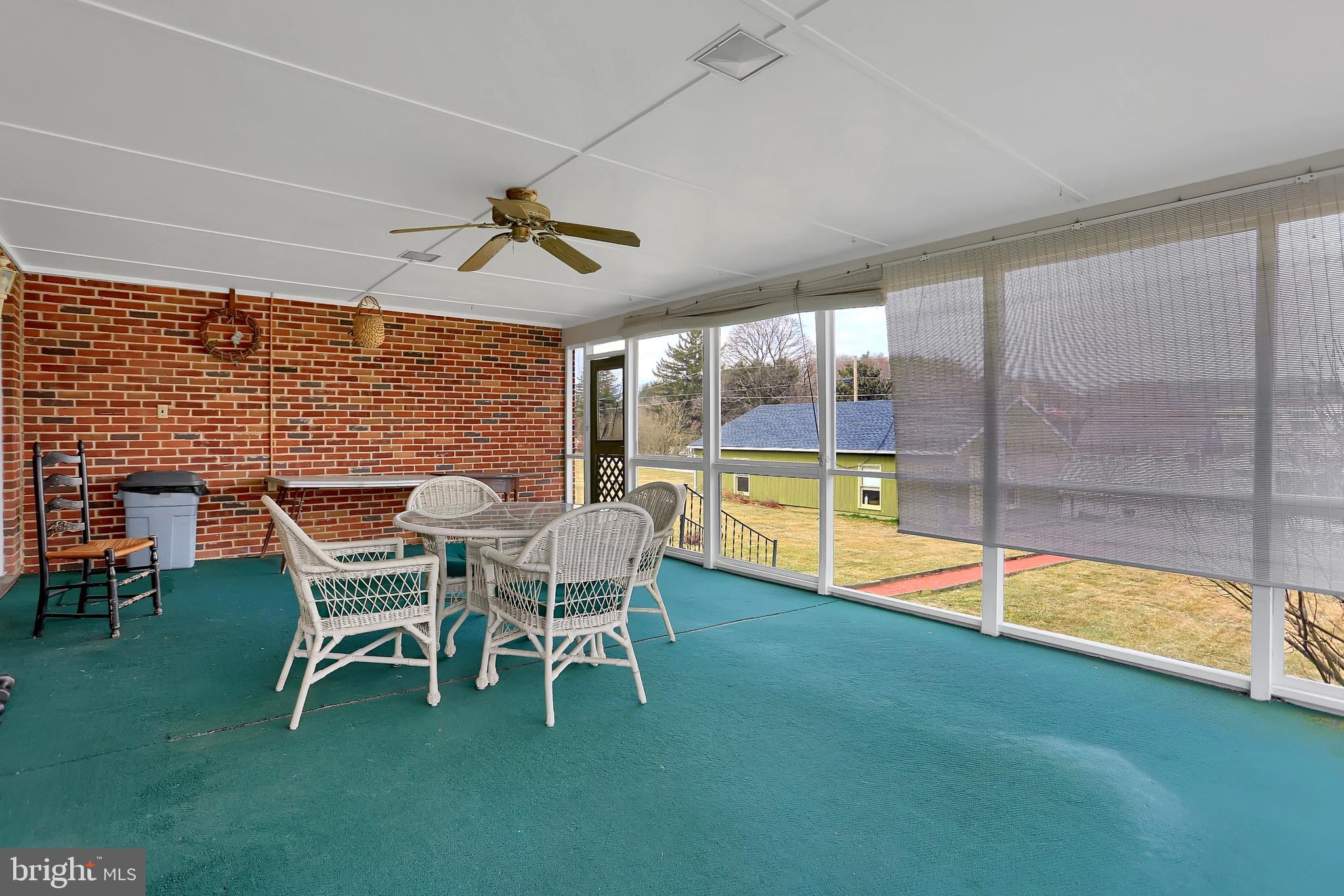 51 West Hoke Street Spring Grove, PA 17362 - Photo 32 of 41 Gallery Image 32
