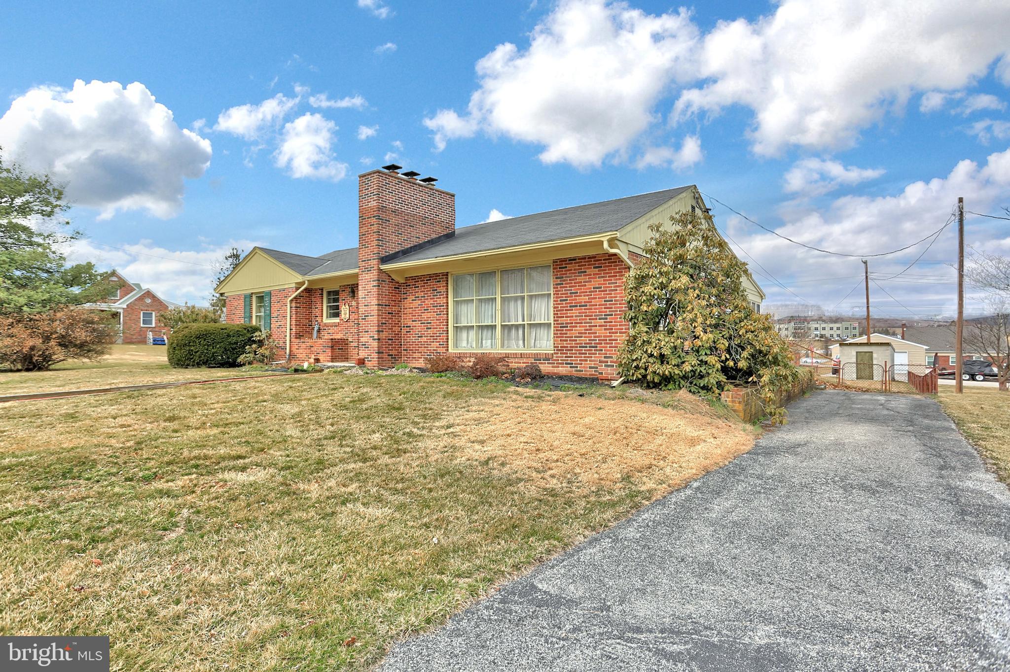 51 West Hoke Street Spring Grove, PA 17362 - Photo 34 of 41 Gallery Image 34
