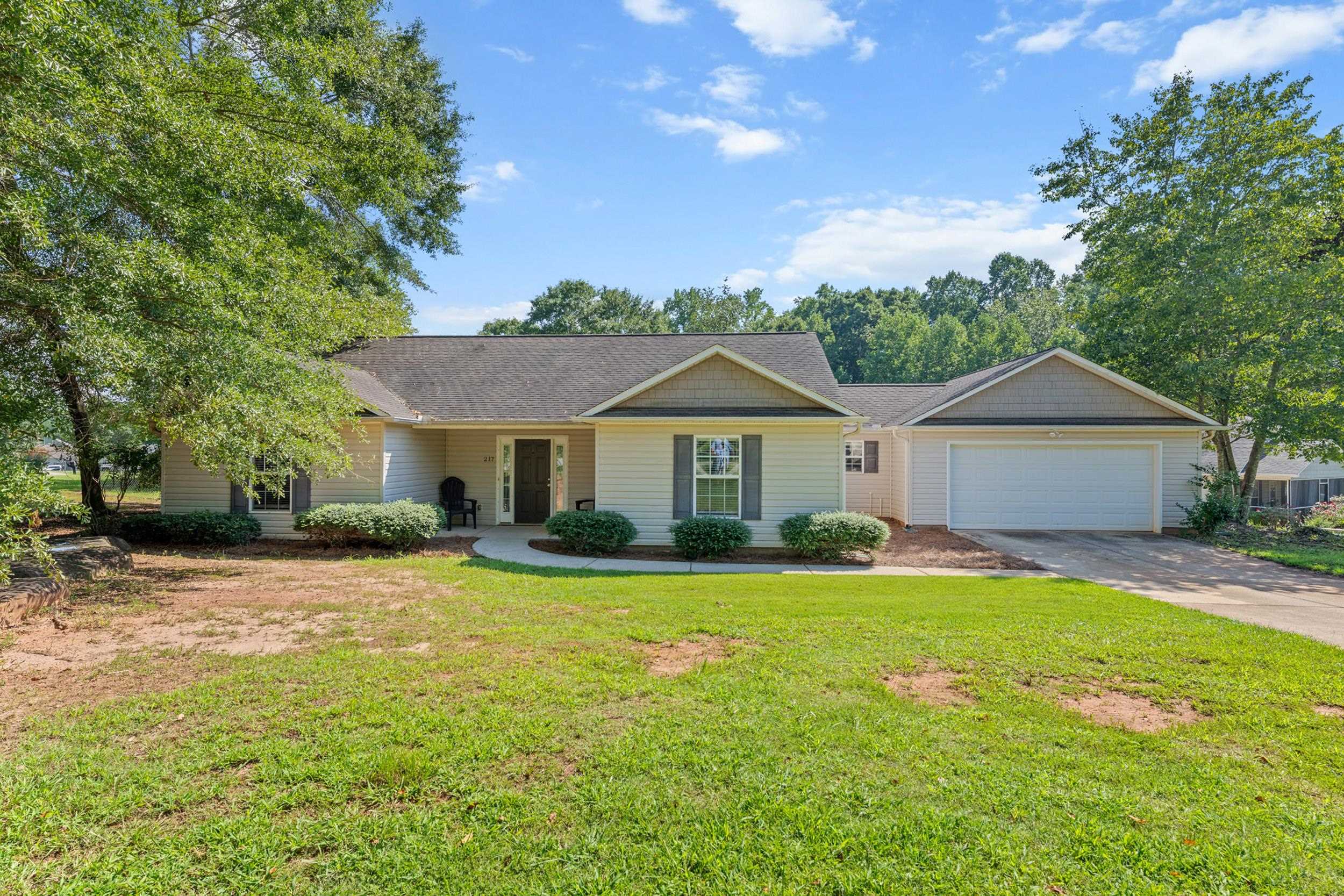 217 Shady Spring Way Wellford, SC 29385 - Photo 1 of 36 Gallery Image 1