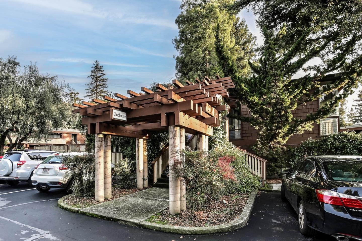 500 West Middlefield Road, Unit 108 Mountain View, CA 94043 - Photo 15 of 17 Gallery Image 15