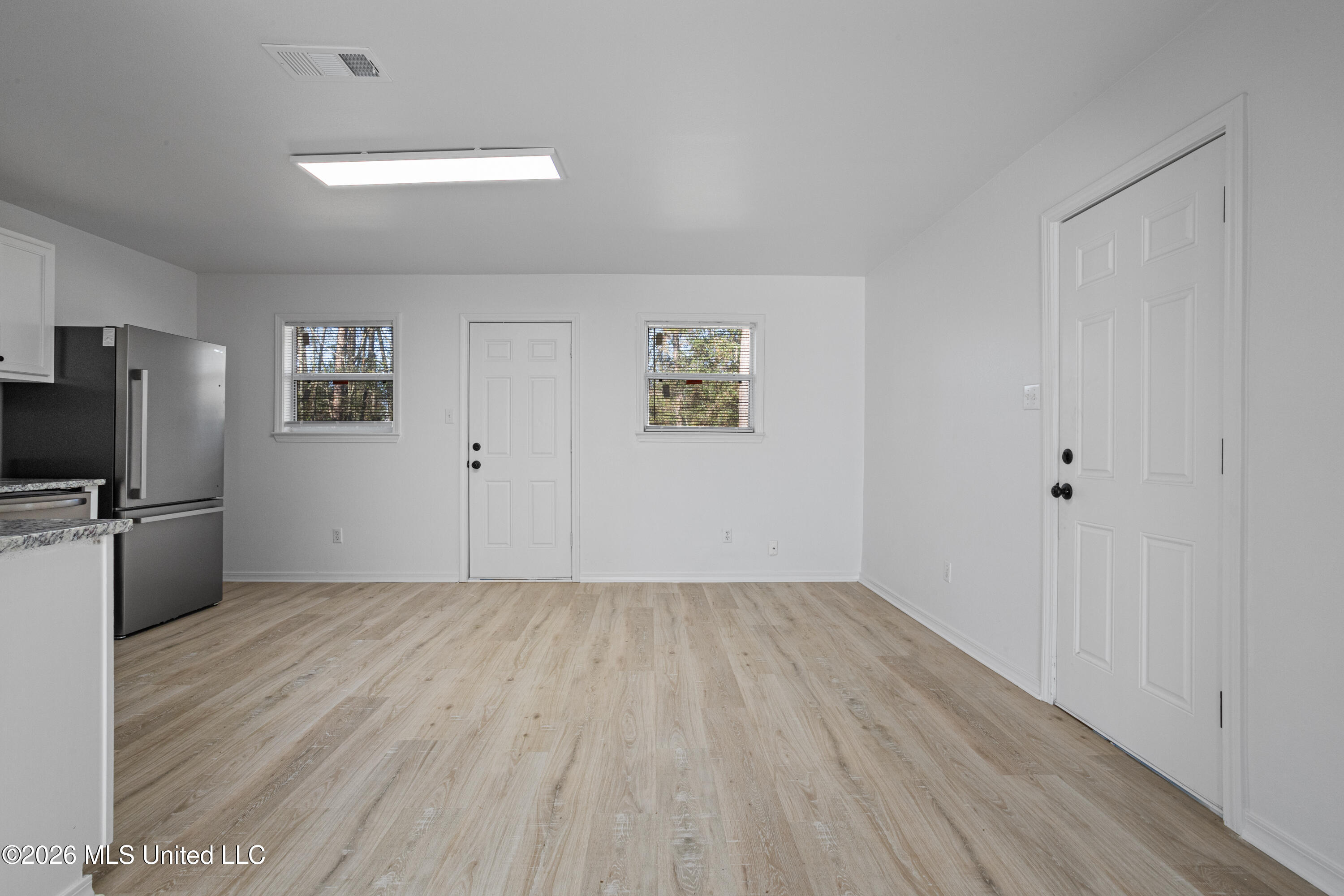 6517 Lancaster Boulevard Ocean Springs, MS 39564 - Photo 7 of 20 0007