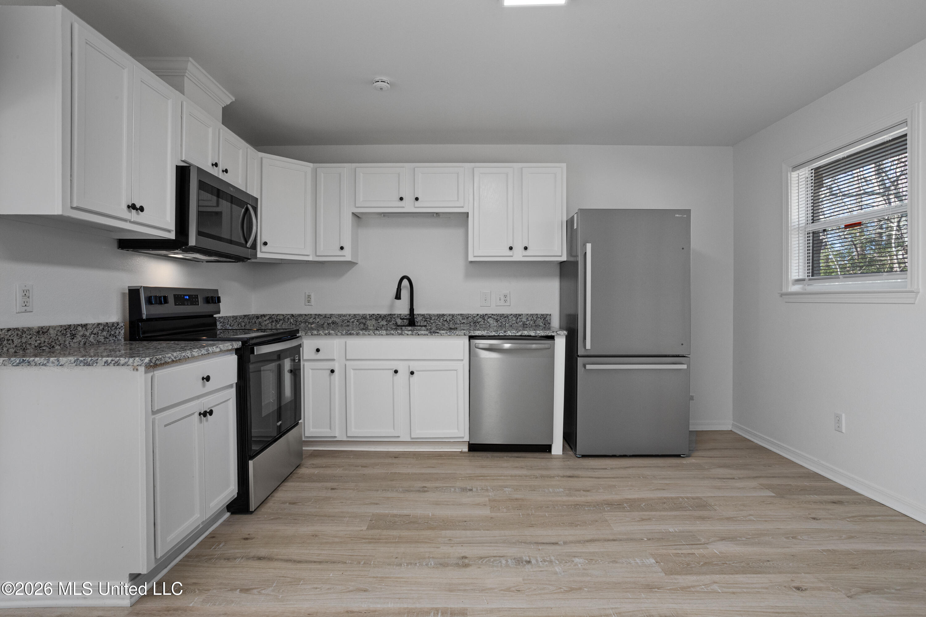 6517 Lancaster Boulevard Ocean Springs, MS 39564 - Photo 9 of 20 0009