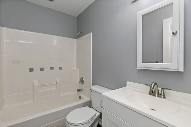 $349,900 | 220 West Ashton Drive, Maple Park, IL 60151