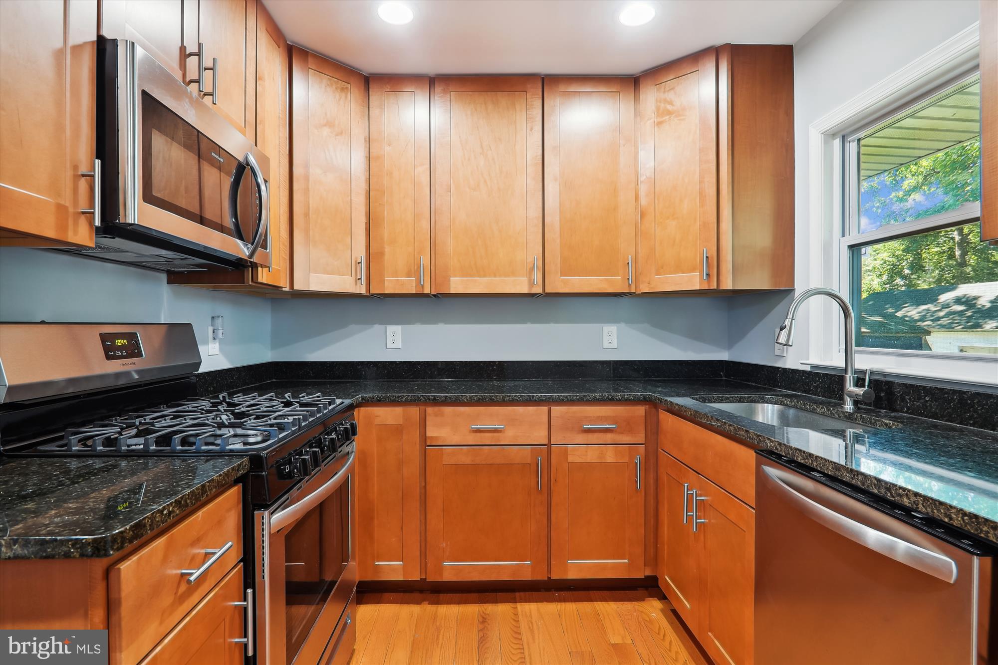 7103 Decatur Street Hyattsville, MD 20784 - Photo 4 of 20