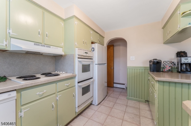 224 Bellis Road Milford, NJ 08848 - Photo 14 of 25 a kitchen with stainless steel appliances granite countertop a refrigerator a stove and a sink