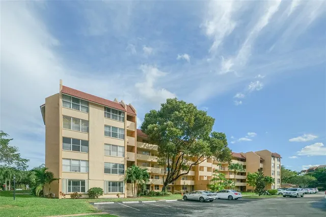 $135,000 | 3801 Environ Boulevard, Unit 418, Lauderhill, FL 33319