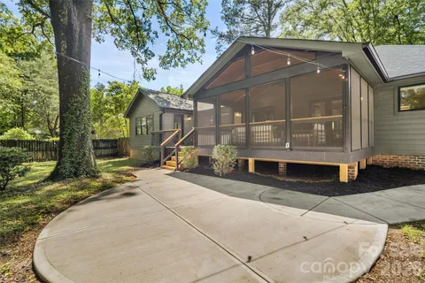 a view of a house with a garage