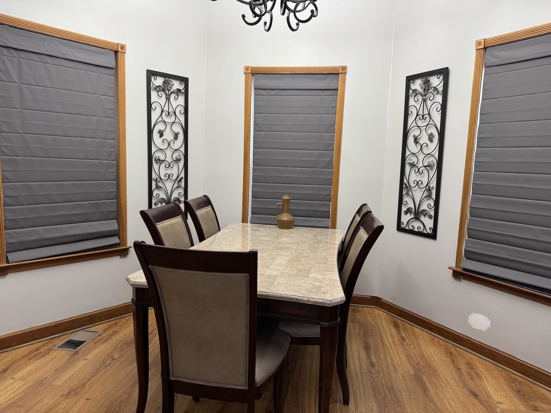 4500 New Brownsville Road Memphis, TN 38135 - Photo 17 of 23 a view of a dining room with furniture and window