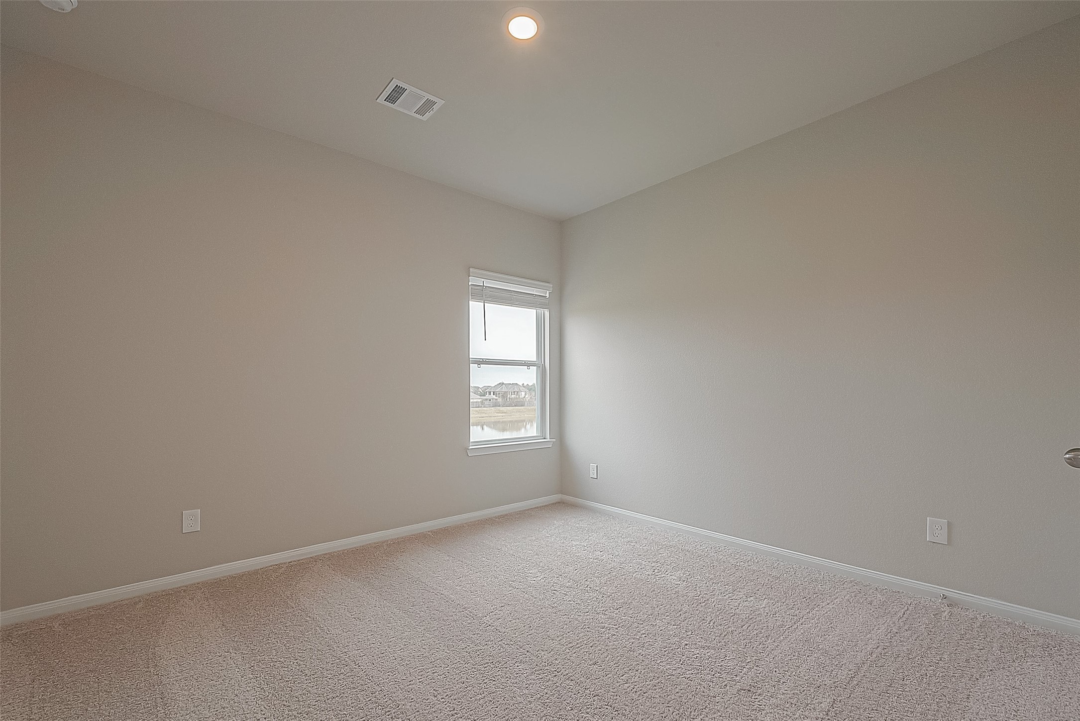 4923 Luke Matthew Drive Rosharon, TX 77583 - Photo 33 of 48 a view of empty room with window