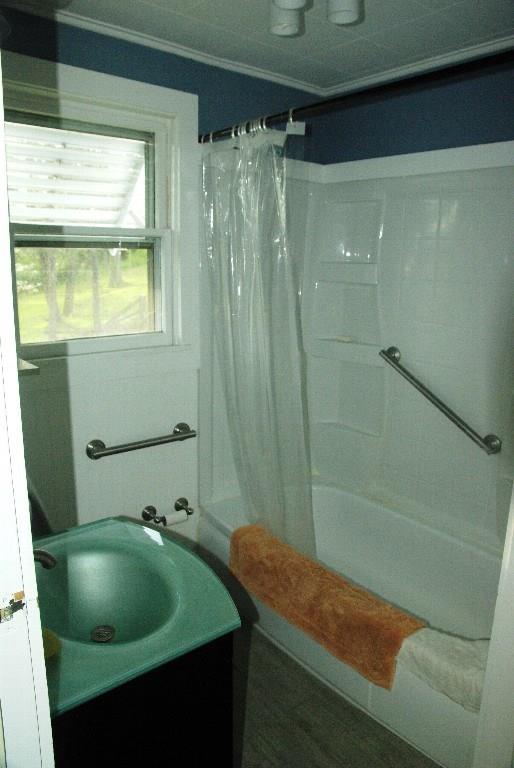 206 Foxwood Road Coraopolis, PA 15108 - Photo 7 of 24 Gallery Image 7