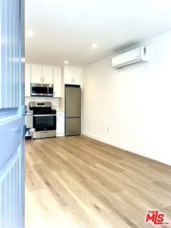$2,195 | 815 West Glenoaks Boulevard, Unit D, Glendale, CA 91202