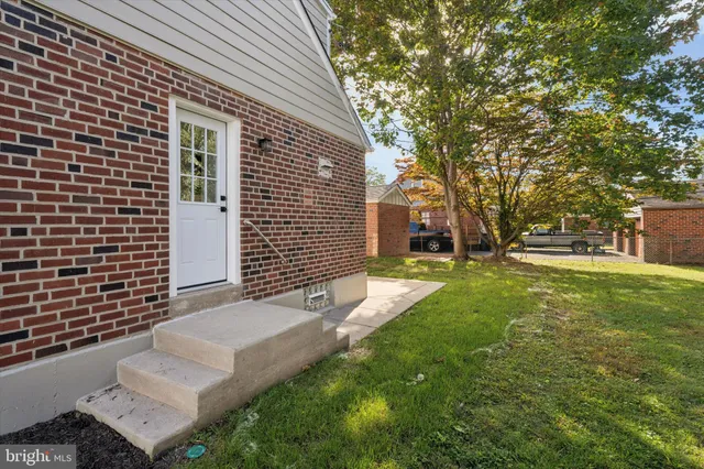 $575,000 | 636 South Eagle Road, Havertown, PA 19083