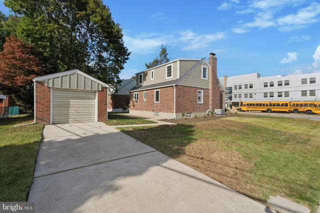 $575,000 | 636 South Eagle Road, Havertown, PA 19083