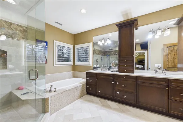 $1,500,000 | 21660 Savanna Lane, Kildeer, IL 60047