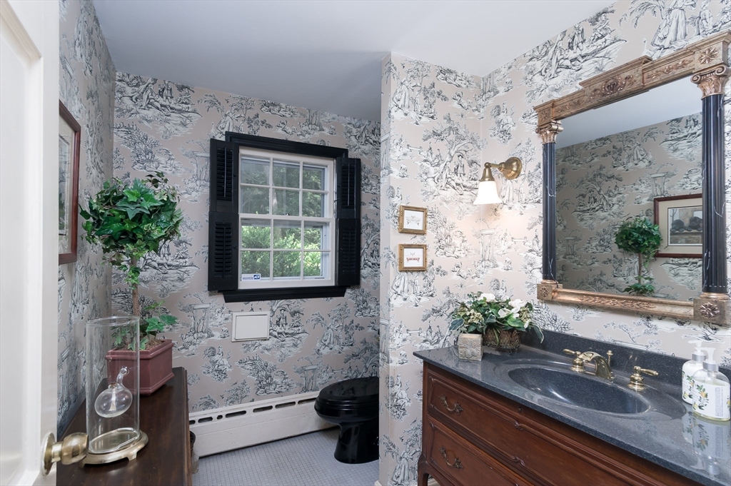 5 Old English Road Worcester, MA 01609 - Photo 16 of 32 Gallery Image 16
