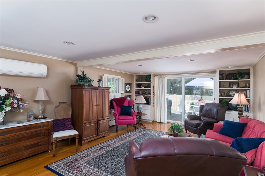5 Old English Road Worcester, MA 01609 - Photo 10 of 32 Gallery Image 10