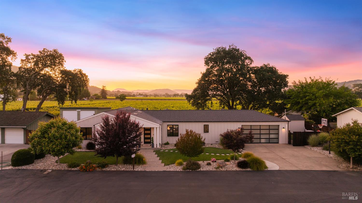 1294 Carrell Ln, Napa, CA 94558 | Compass