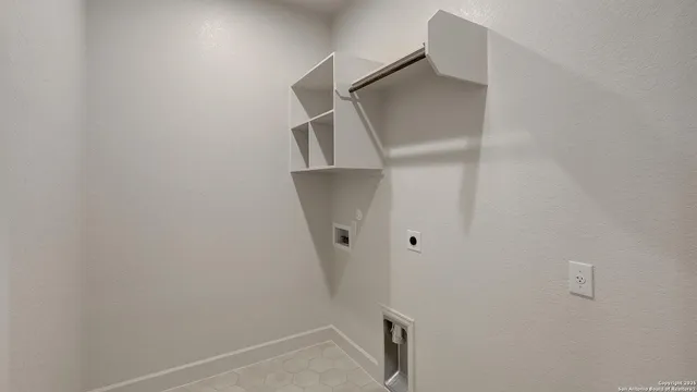 $624,900 | 265 Post Oak, Castroville, TX 78009