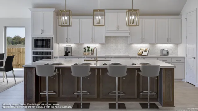 $624,900 | 265 Post Oak, Castroville, TX 78009