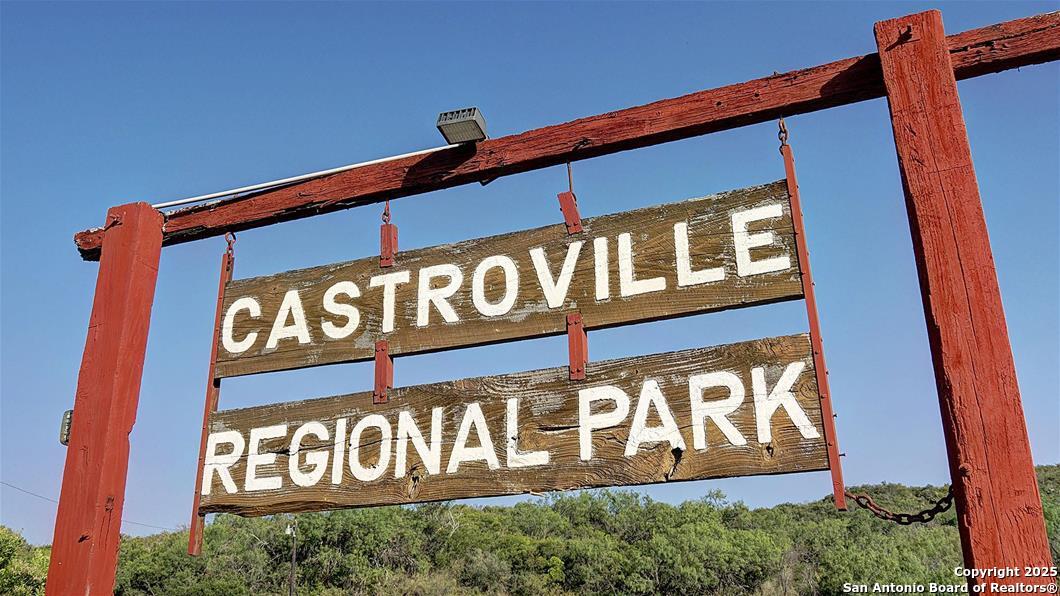 265 Post Oak Castroville, TX 78009 - Photo 37 of 39