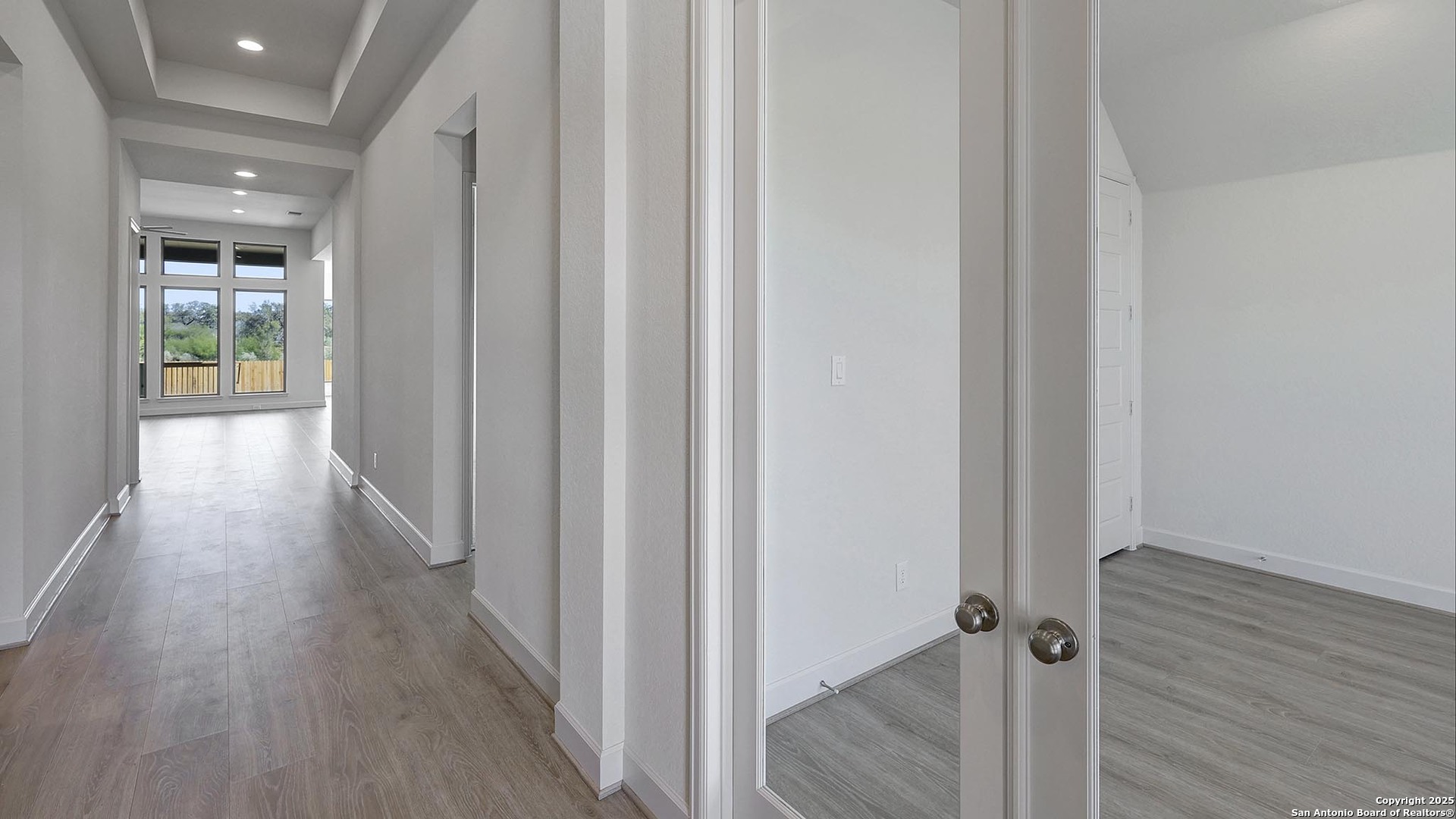 265 Post Oak Castroville, TX 78009 - Photo 7 of 39