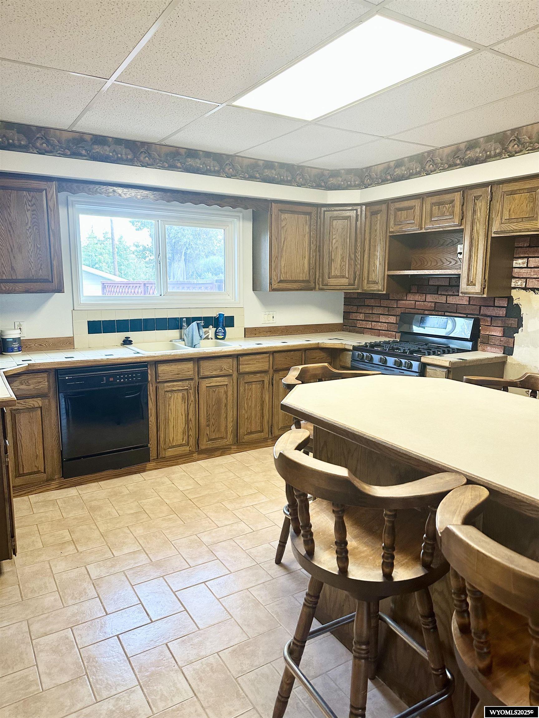 618 Emerald Street Kemmerer, WY 83101 - Photo 13 of 34