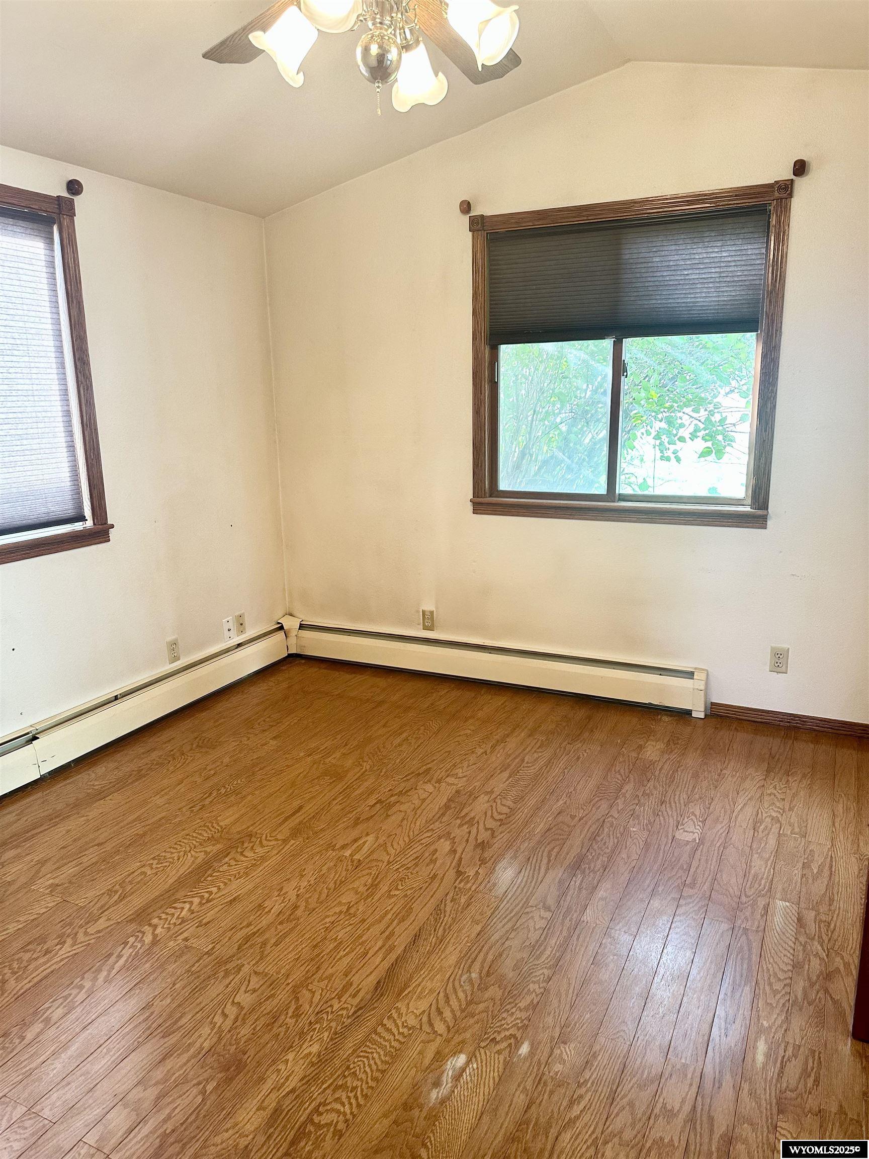 618 Emerald Street Kemmerer, WY 83101 - Photo 10 of 34