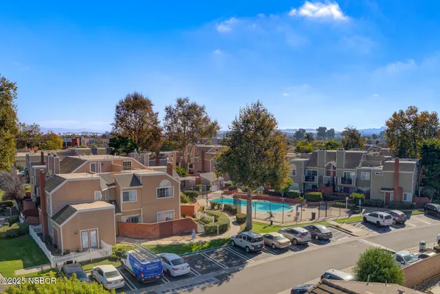 a picture of city view