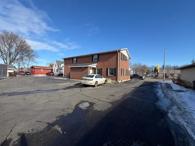 $900 | 706 1st Street South, Willmar, MN 56201