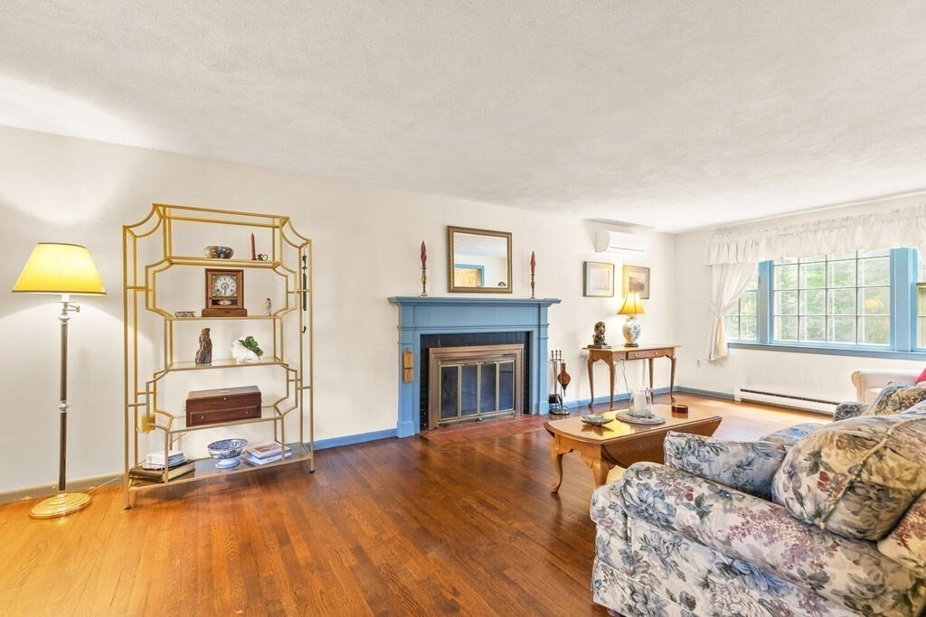 8 Elena Road Lexington, MA 02421 - Photo 6 of 35