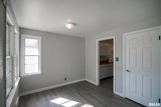 $124,000 | 817 West Ridge Road, Peoria, IL 61614