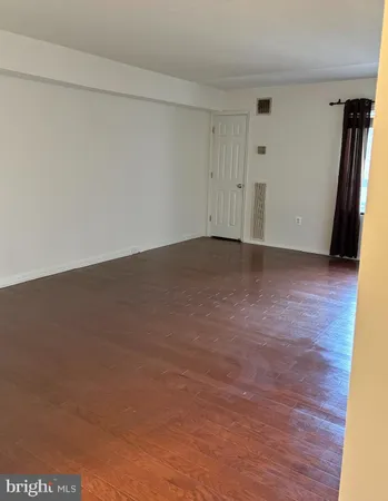 $2,150 | 6300 Stevenson Avenue, Unit 214, Alexandria, VA 22304