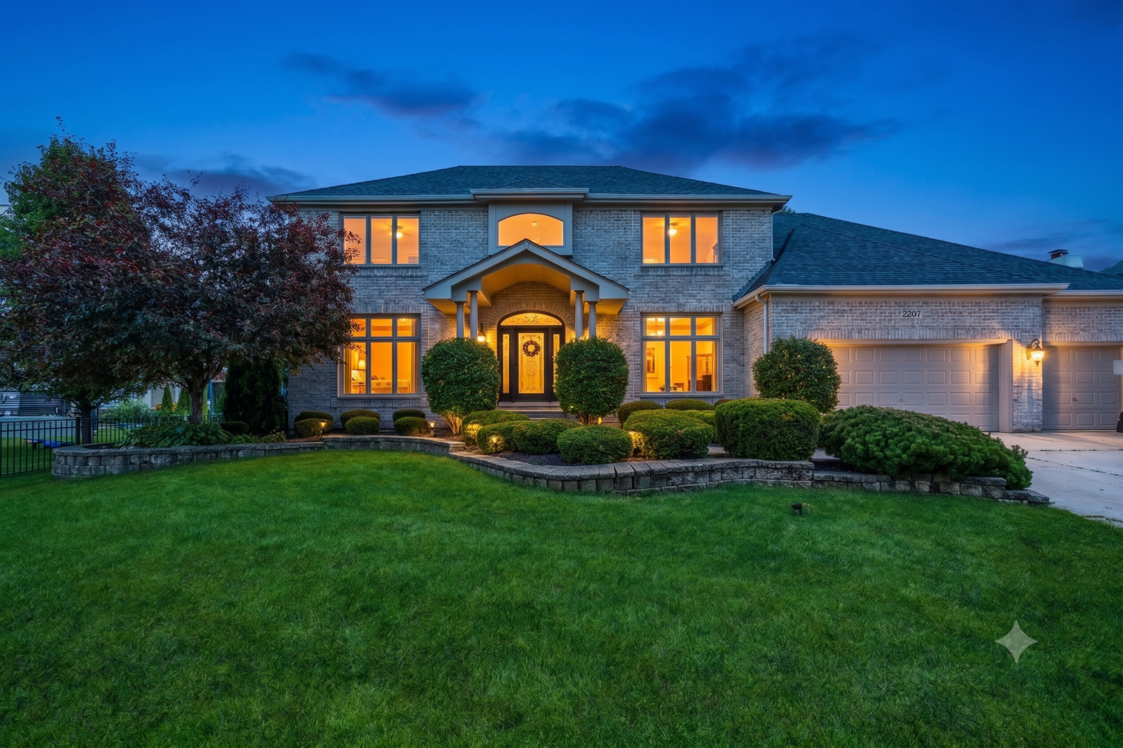 2207 Leverenz Road Naperville, IL 60564 - Photo 2 of 43