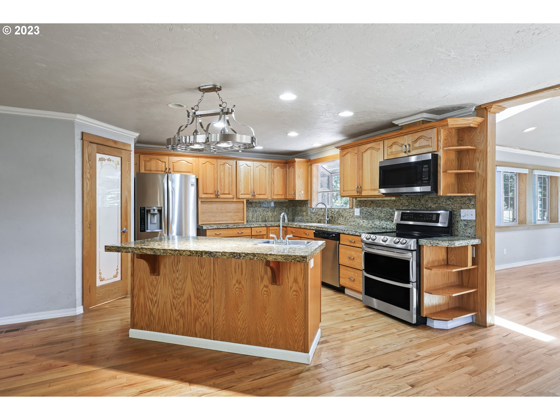 32586 Howard Loop Cottage Grove, OR 97424 - Photo 3 of 39 Gallery Image 3