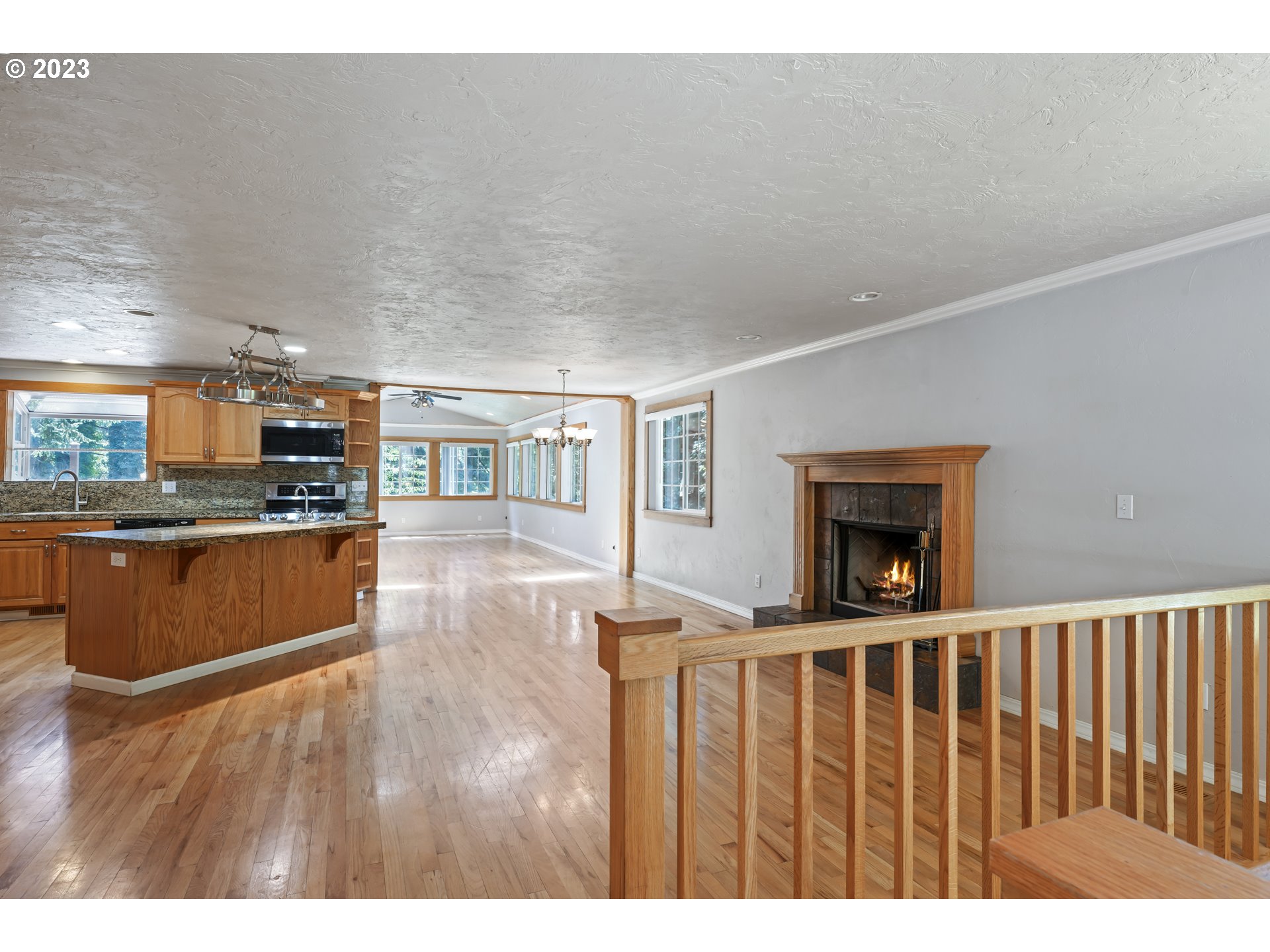 32586 Howard Loop Cottage Grove, OR 97424 - Photo 10 of 39 Gallery Image 10